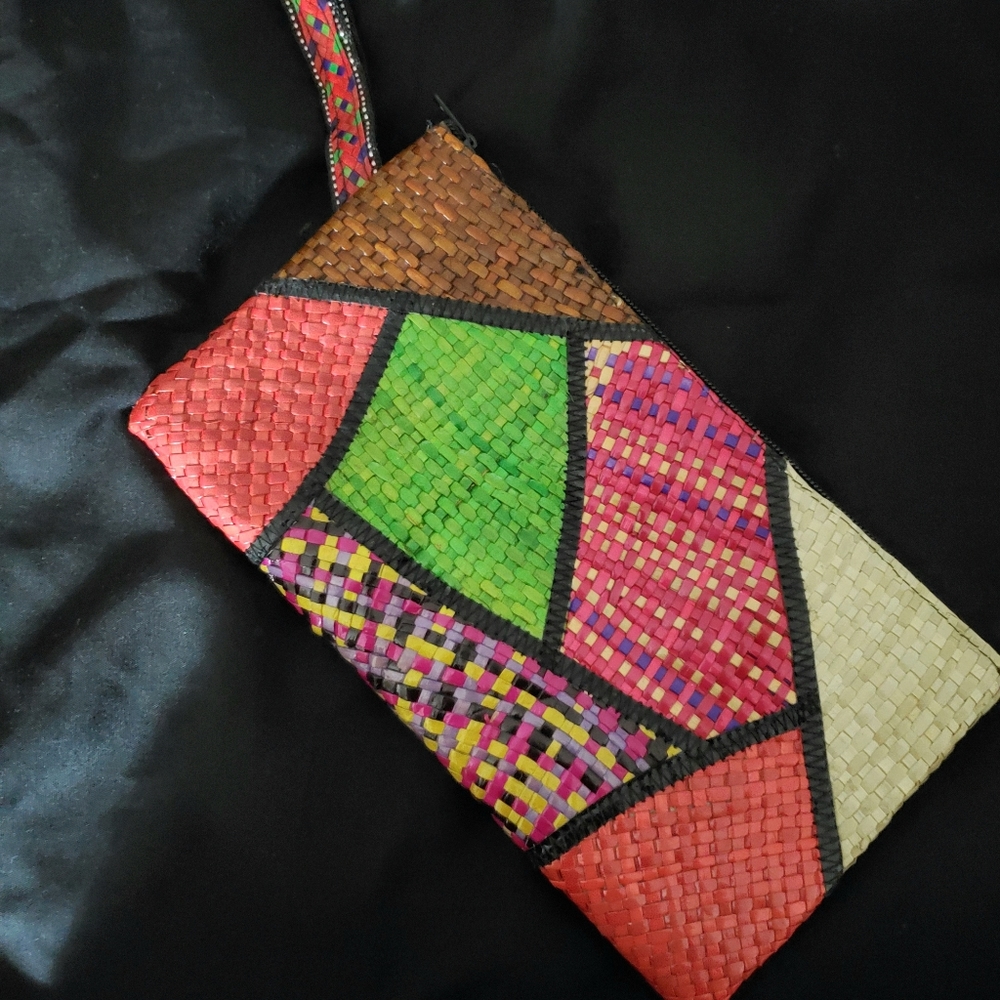 Raffia(straw) wristlet